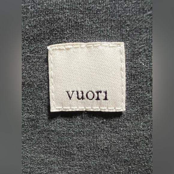 LIKE NEW Vuori Clean Elevation Shorty 6" High Rise Activewear Shorts Yoga Gym - Picture 12 of 15